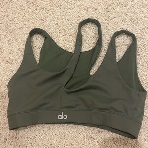 10$ with Bundle / ALO Yoga Sports Bra